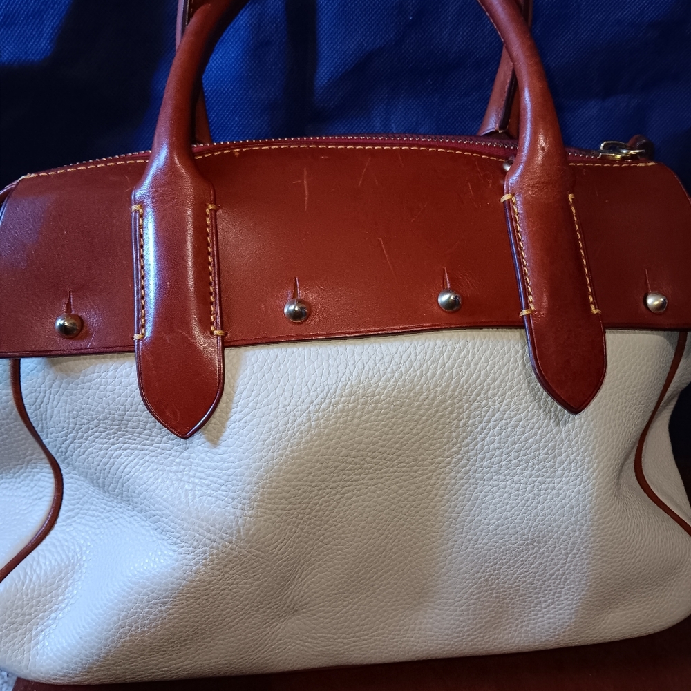 Dooney and bourke satchel - Picture 5 of 10